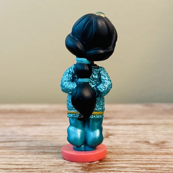 Jasmine Disney Princess Figurine by Disney Animator’s Deluxe Collection - Picture 2 of 2